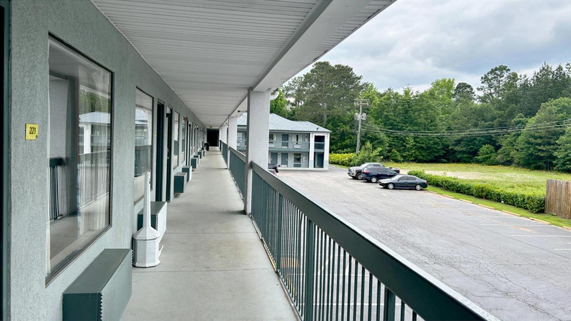Econo Lodge Elberton Exterior photo